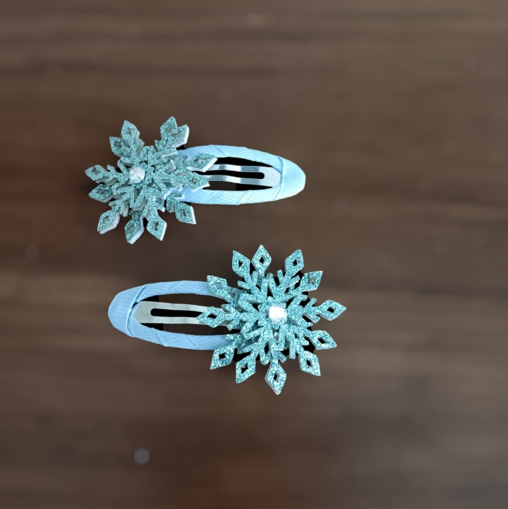 Blue Snowflake Hair Clips - Picture 3 of 7